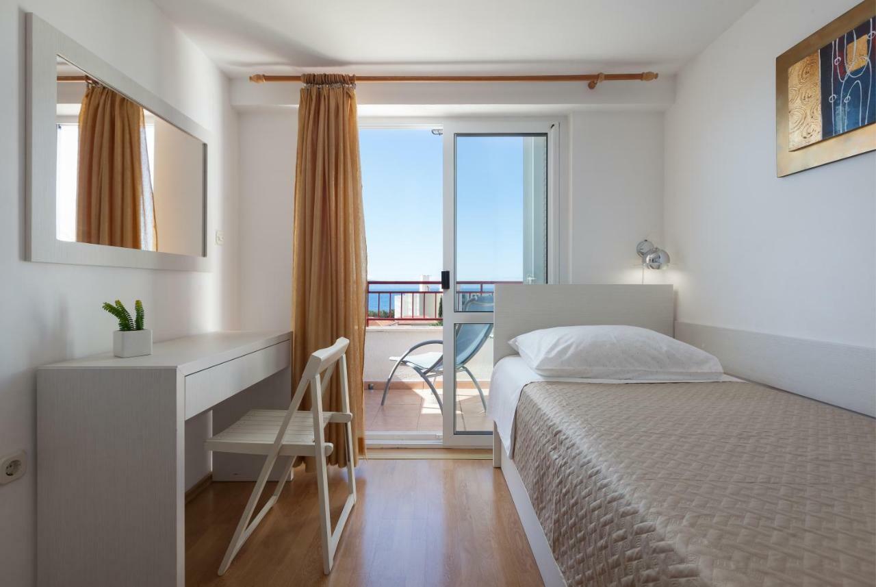 Vila Nela Tučepi Εξωτερικό φωτογραφία
