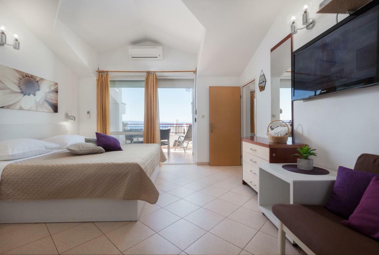 Vila Nela Tučepi Εξωτερικό φωτογραφία